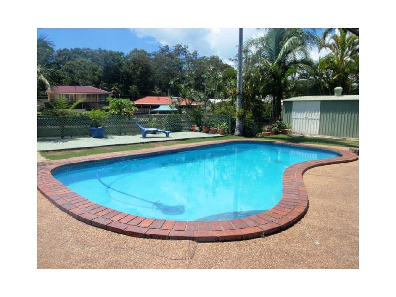 11 Chauvel Court, Currumbin Waters QLD 4223