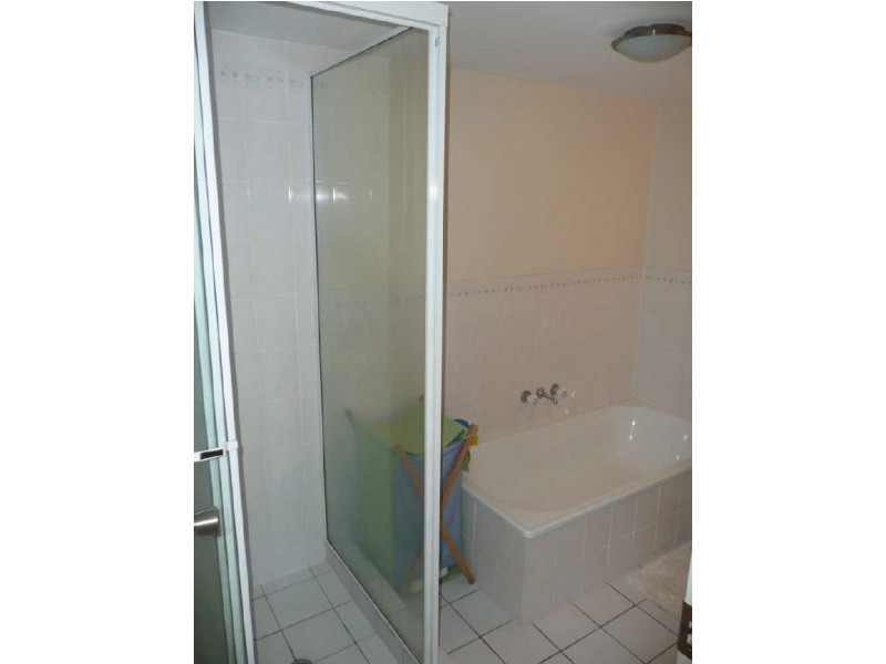 8/21 Bullimah Avenue, Burleigh Heads QLD 4220