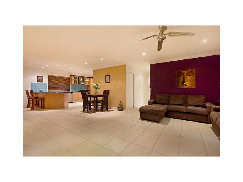 26 Aruma Avenue, Burleigh Waters QLD 4220