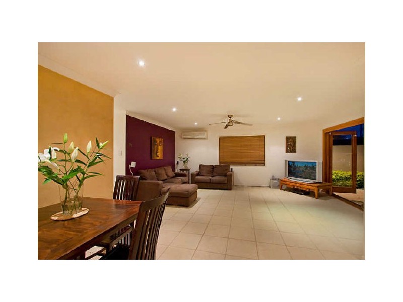 26 Aruma Avenue, Burleigh Waters QLD 4220