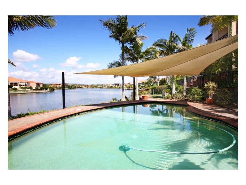 10/2 Beachcomber Court, Burleigh Waters QLD 4220