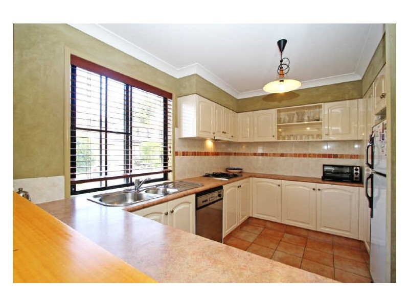 10/2 Beachcomber Court, Burleigh Waters QLD 4220