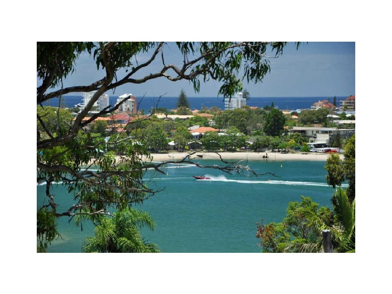 87 Ocean Parade, Burleigh Heads QLD 4220