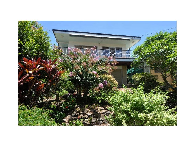87 Ocean Parade, Burleigh Heads QLD 4220