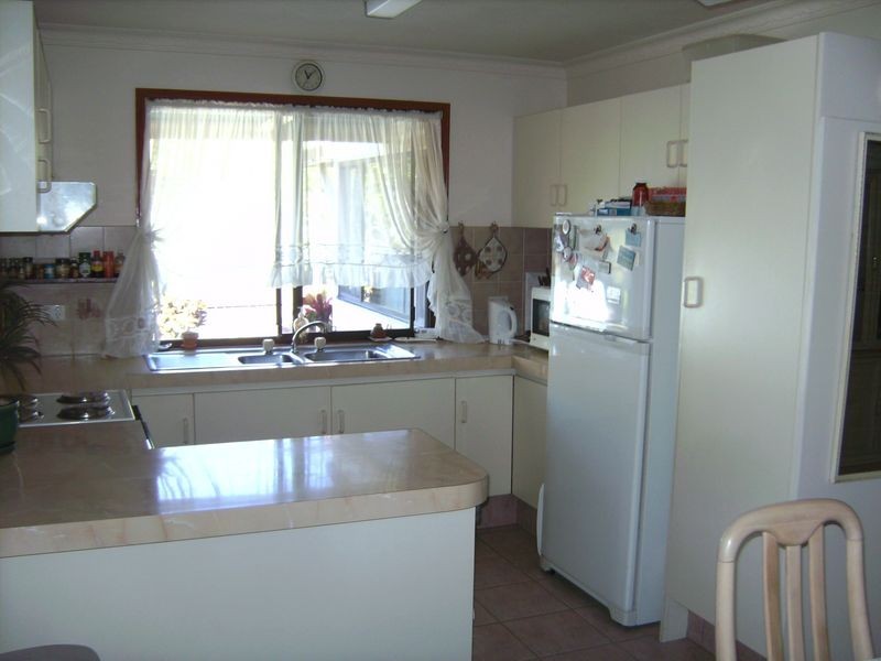 8/3 Township Drive, West Burleigh QLD 4219