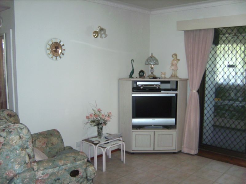 8/3 Township Drive, West Burleigh QLD 4219