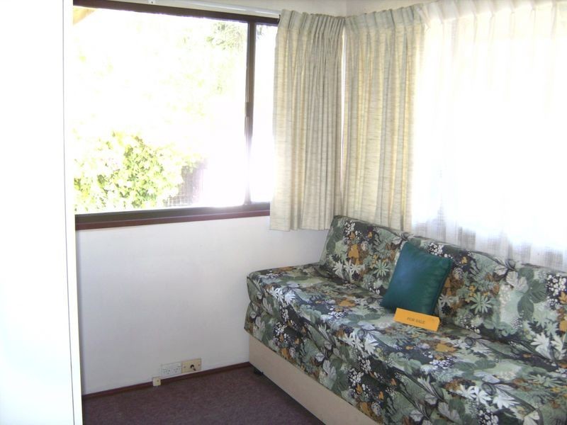 8/3 Township Drive, West Burleigh QLD 4219