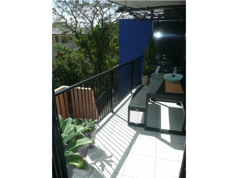 9/2104 Gold Coast Highway, Miami QLD 4220