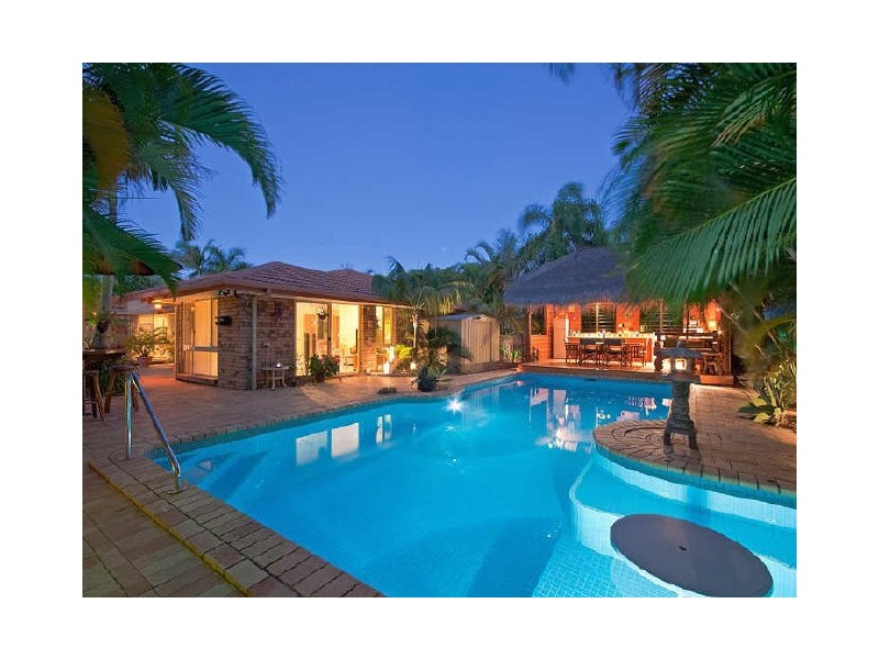 9 Stonyfell Court, Varsity Lakes QLD 4227