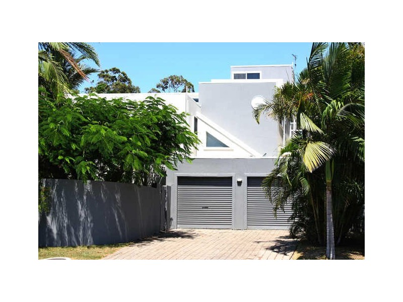 1 Kaffia Court, Elanora QLD 4221