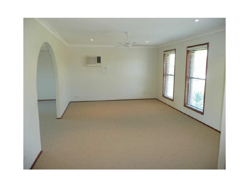 40 Dunlin Dr, Burleigh Waters QLD 4220