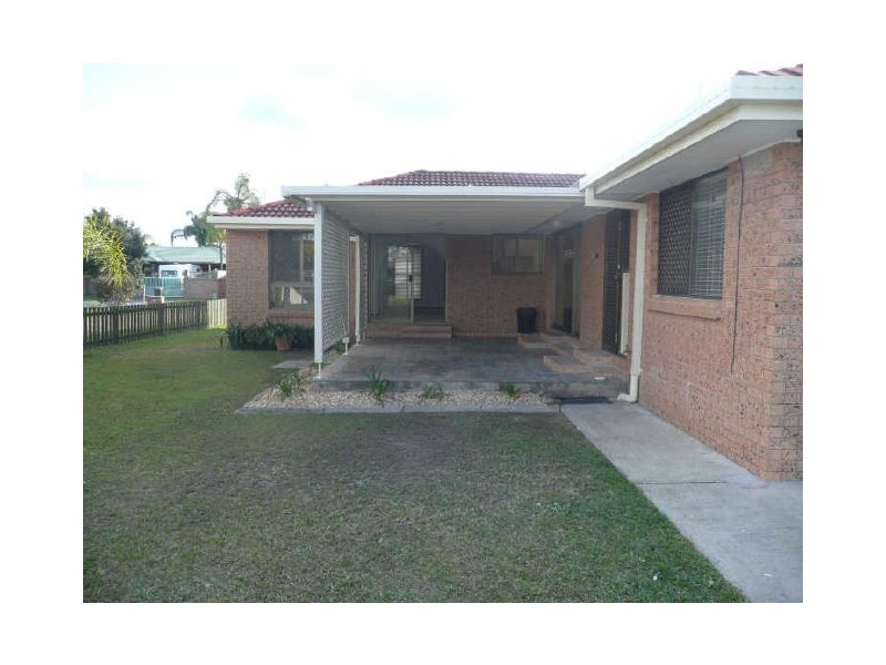 40 Dunlin Dr, Burleigh Waters QLD 4220