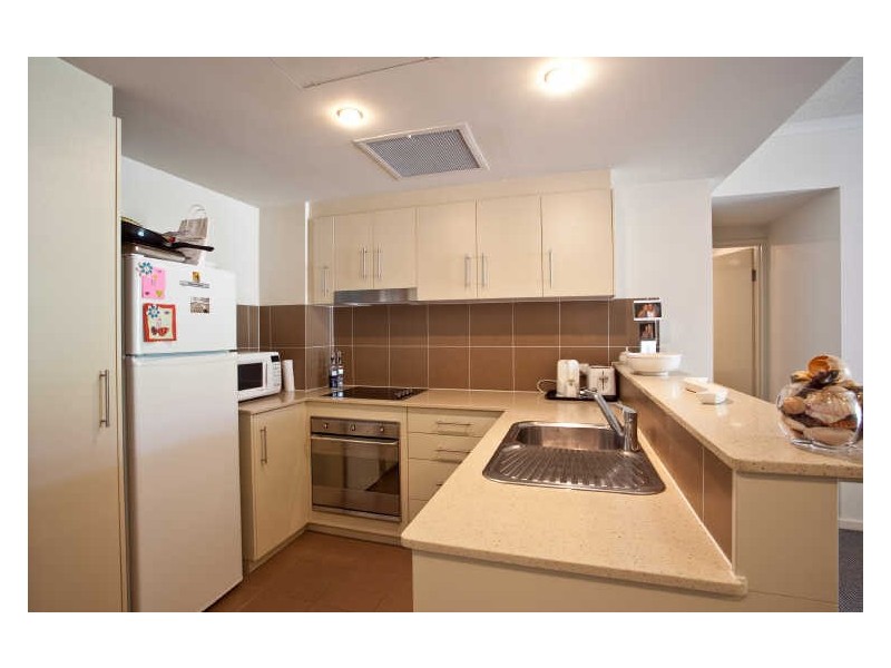 1060/1 Ocean Street, Burleigh Heads QLD 4220