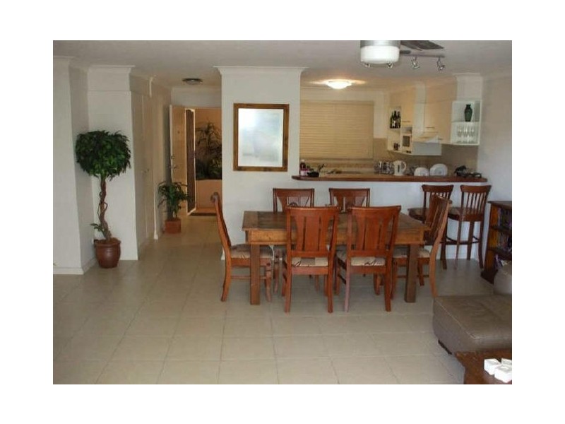 4/14 Brake Street, Burleigh Heads QLD 4220