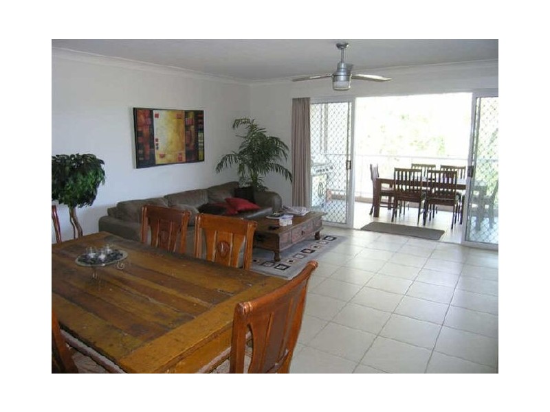 4/14 Brake Street, Burleigh Heads QLD 4220