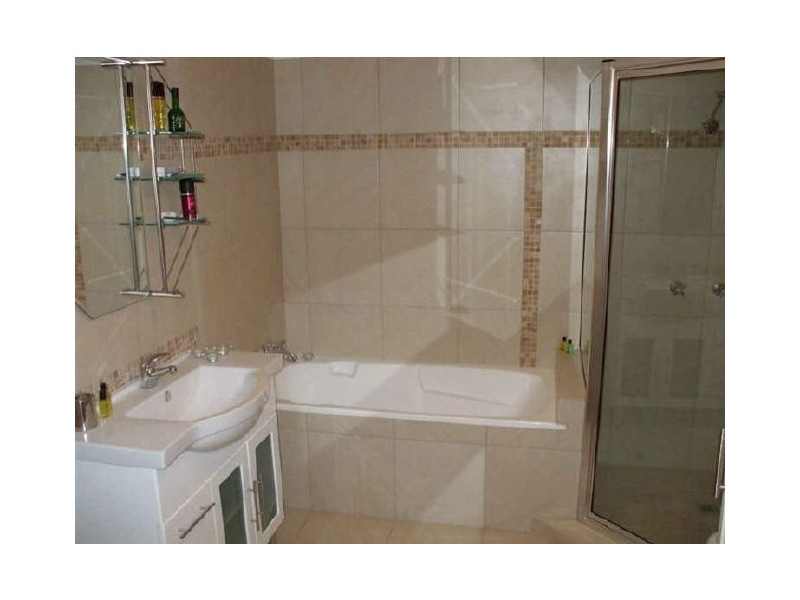 4/14 Brake Street, Burleigh Heads QLD 4220