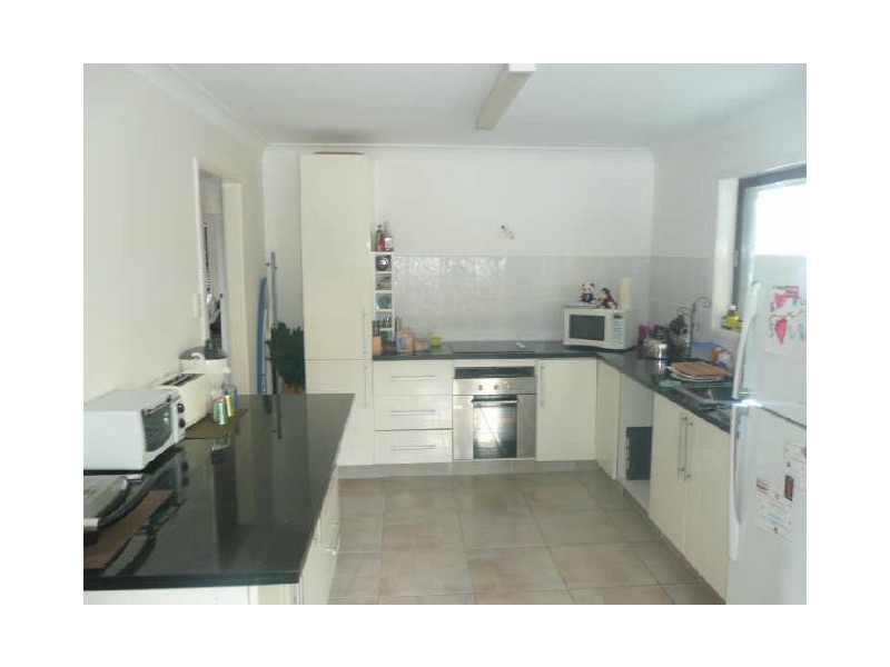 176 Currumbin Creek Road, Currumbin Waters QLD 4223