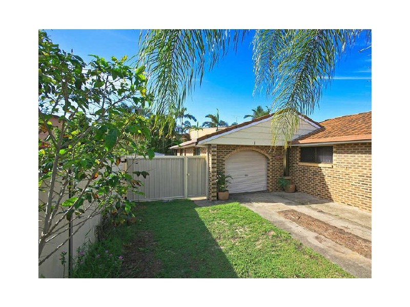 1/85 Christine Avenue, Burleigh Waters QLD 4220