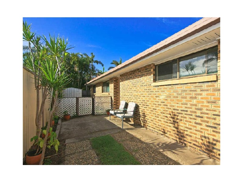 1/85 Christine Avenue, Burleigh Waters QLD 4220