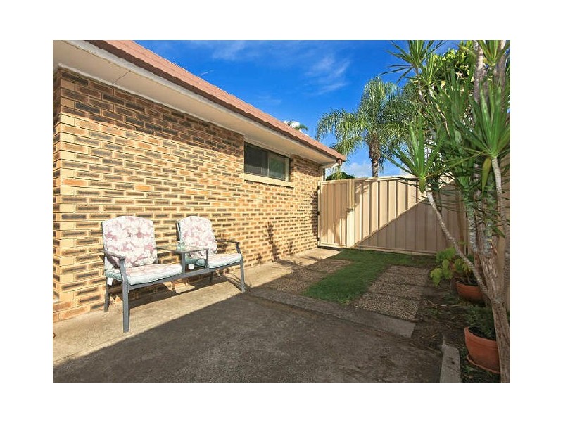 1/85 Christine Avenue, Burleigh Waters QLD 4220