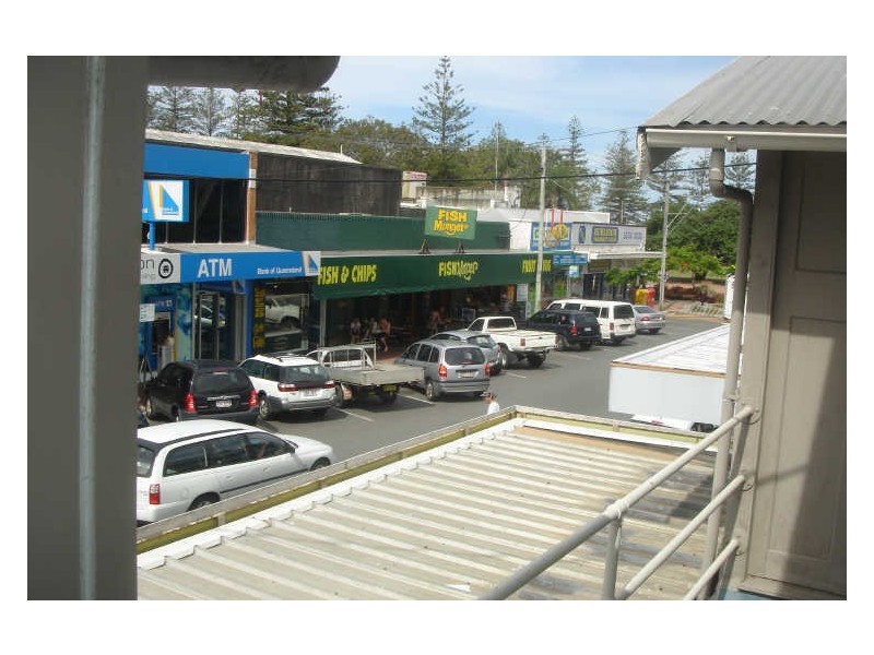 8 James Street, Burleigh Heads QLD 4220