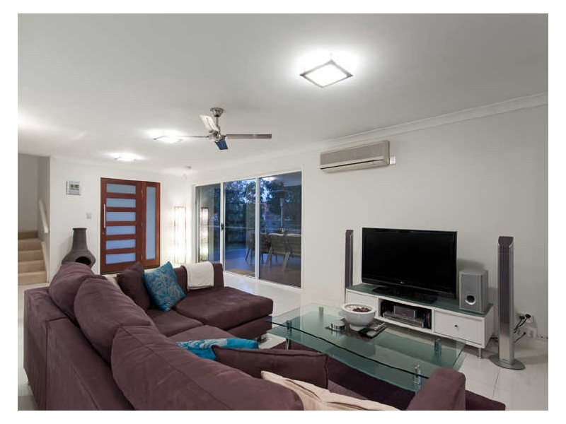 11 Styer Circuit, Burleigh Waters QLD 4220