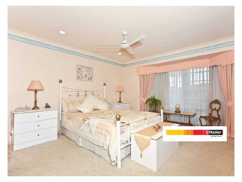 14 Treetop Court, Burleigh Waters QLD 4220