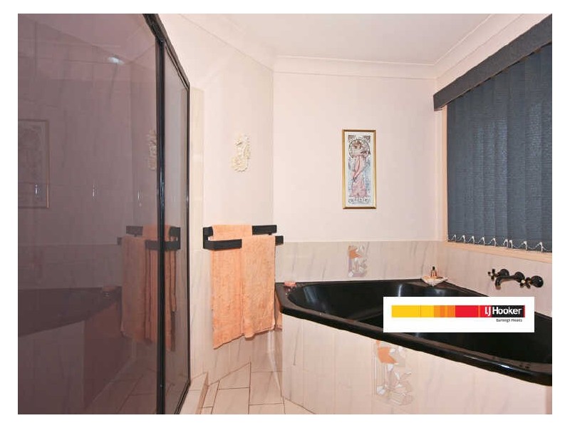 14 Treetop Court, Burleigh Waters QLD 4220