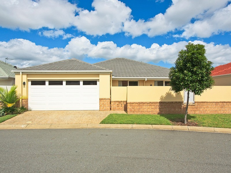 10/11 Eden Court, Nerang QLD 4211