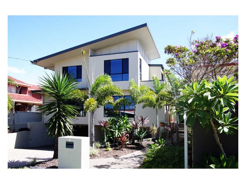 2/12 Dolphin Avenue, Mermaid Beach QLD 4218