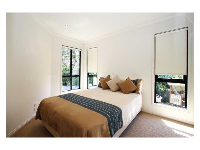 2/12 Dolphin Avenue, Mermaid Beach QLD 4218