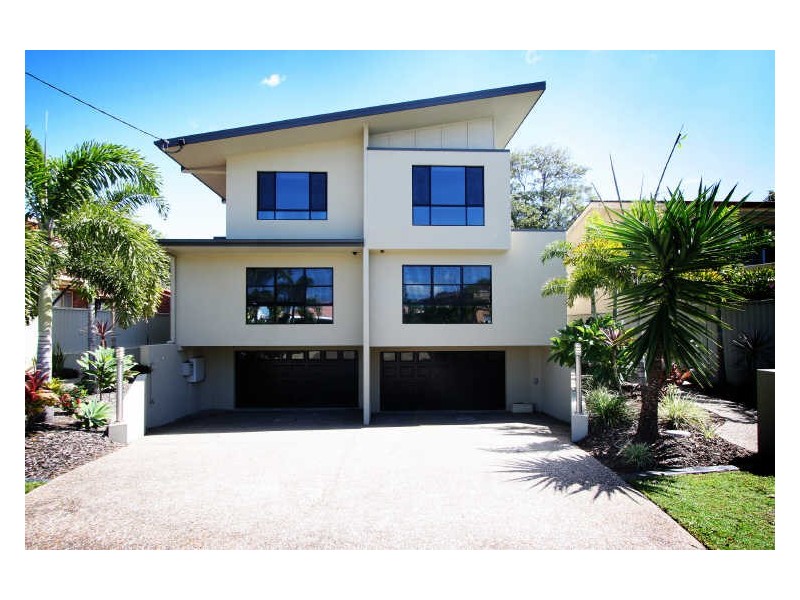 2/12 Dolphin Avenue, Mermaid Beach QLD 4218