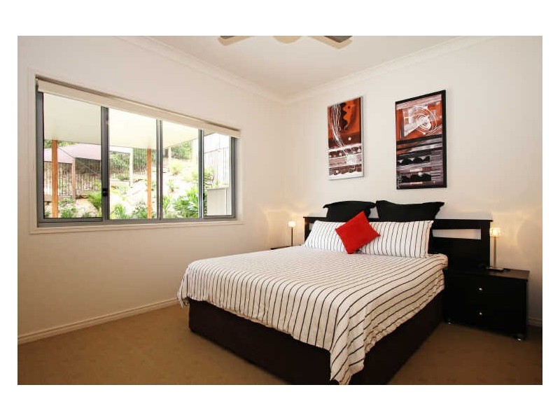 23 Peregrine Street, Reedy Creek QLD 4227