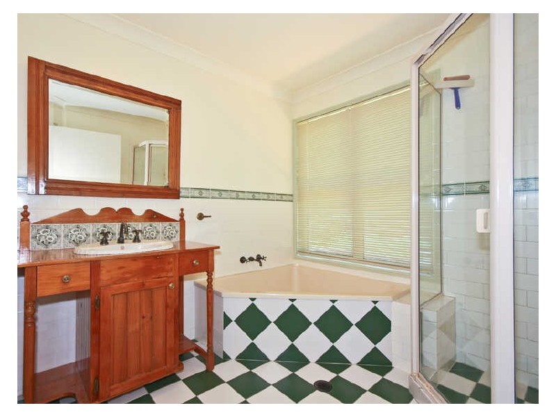 26 Charles Kurz Drive, Worongary QLD 4213