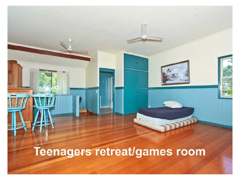 26 Charles Kurz Drive, Worongary QLD 4213