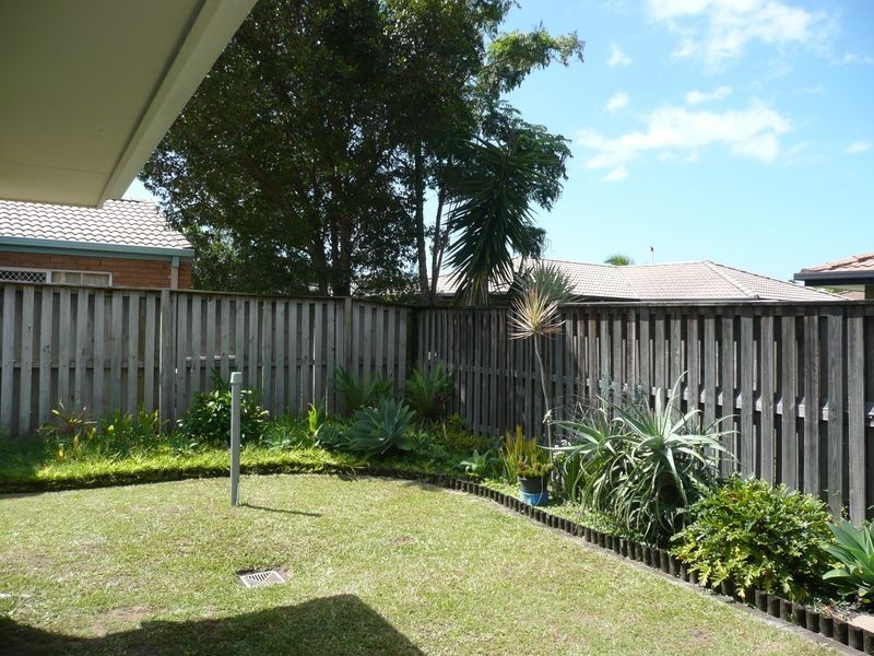 26 Regensberg Close, Varsity Lakes QLD 4227