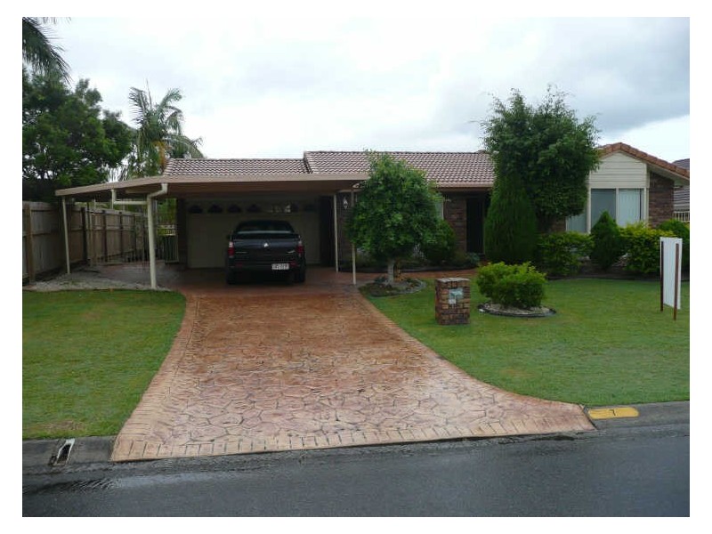 7 Silkyoak Ct, Burleigh Waters QLD 4220