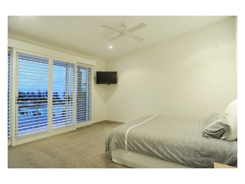 9 Hill Avenue, Burleigh Heads QLD 4220