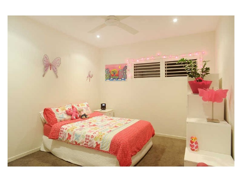 9 Hill Avenue, Burleigh Heads QLD 4220