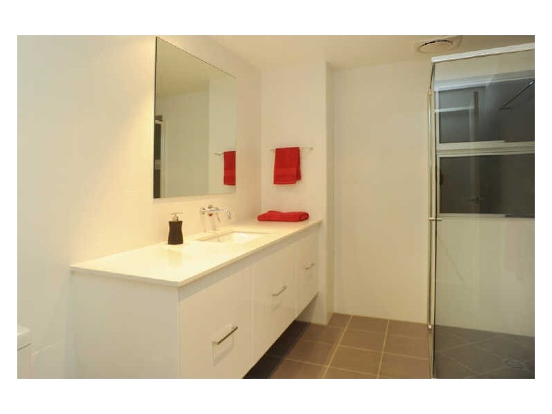 9 Hill Avenue, Burleigh Heads QLD 4220