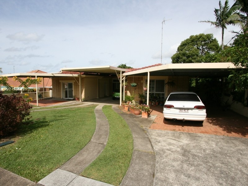 64 Eugaree Street, Southport QLD 4215