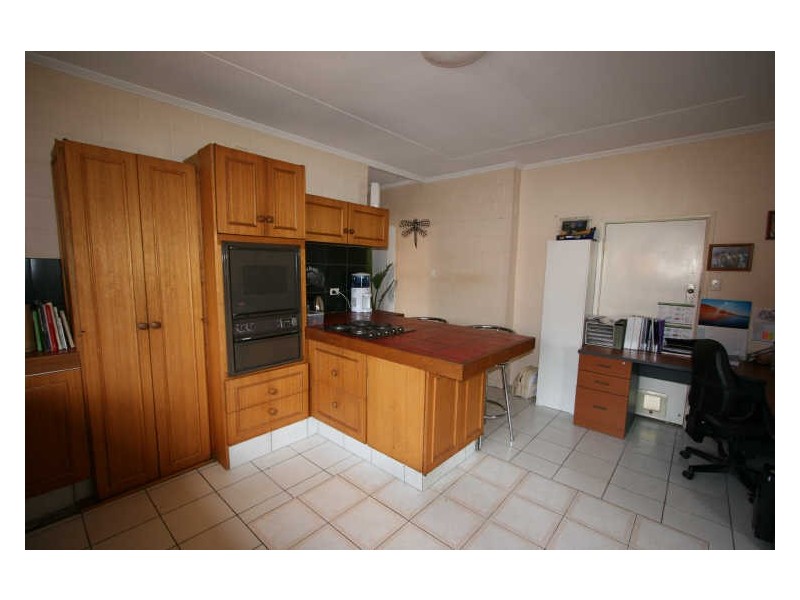 64 Eugaree Street, Southport QLD 4215