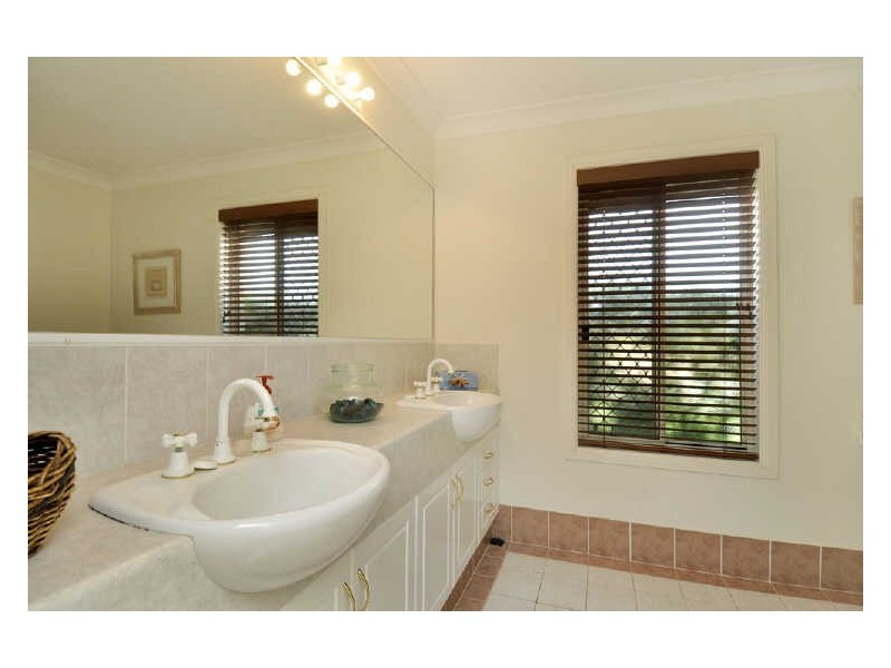 43 Coronet Crescent, Burleigh Waters QLD 4220