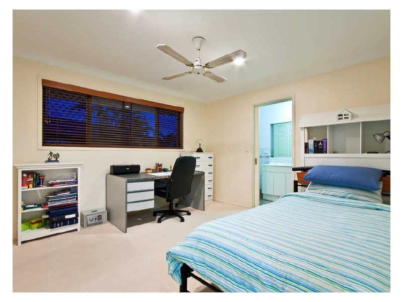 60 Honeyeater Drive, Burleigh Waters QLD 4220