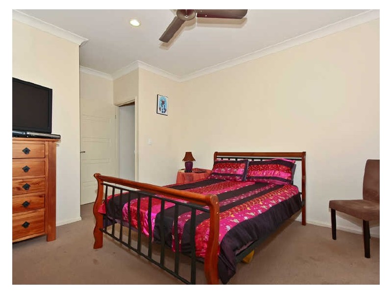 50 Palma Crescent, Varsity Lakes QLD 4227