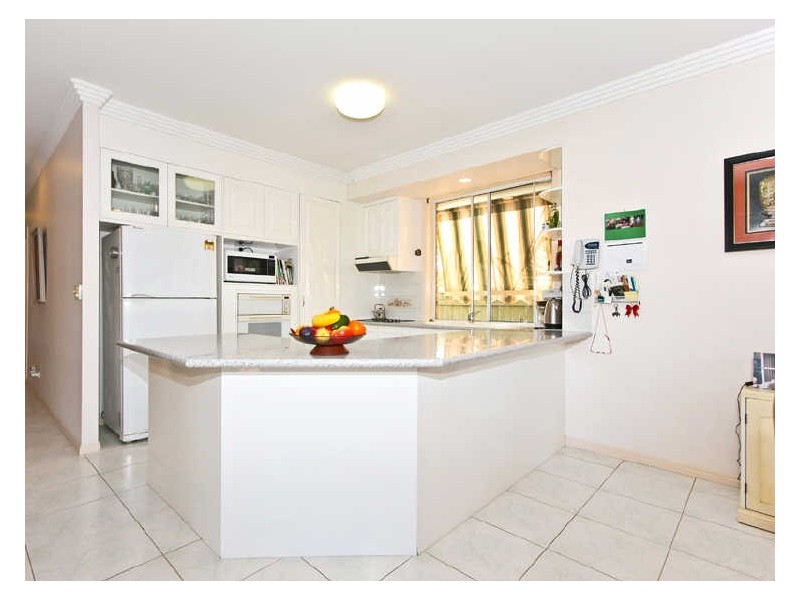 11 Raven Parade, Burleigh Waters QLD 4220