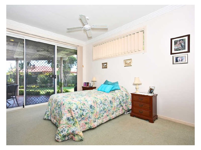11 Raven Parade, Burleigh Waters QLD 4220