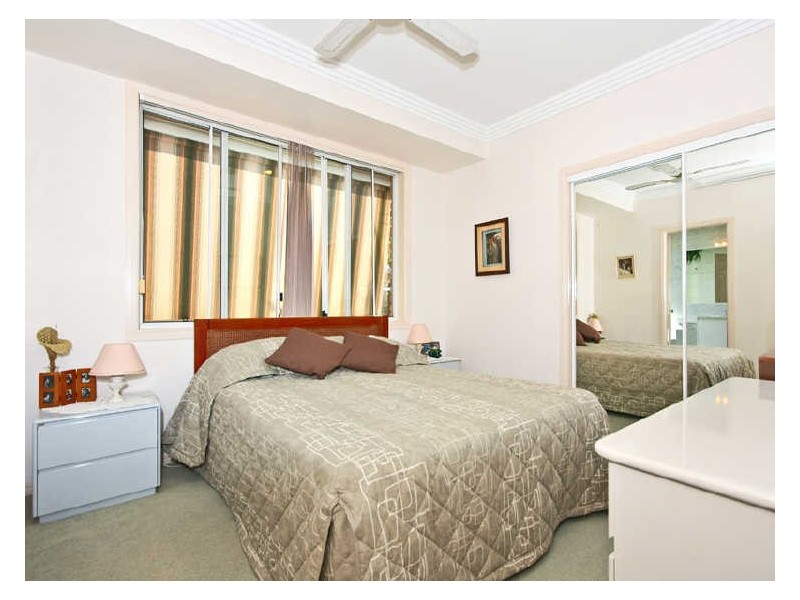 11 Raven Parade, Burleigh Waters QLD 4220