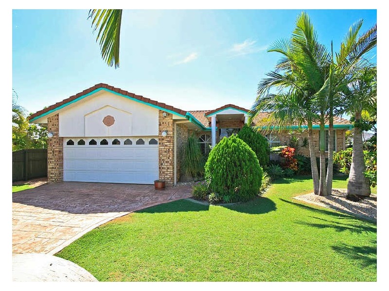 11 Raven Parade, Burleigh Waters QLD 4220
