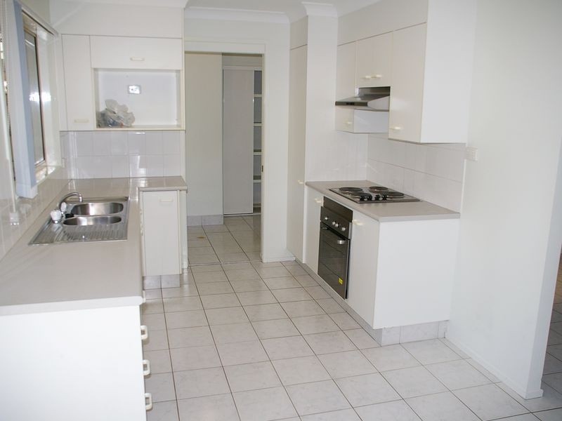 13/12 Bottlewood Court, Burleigh Waters QLD 4220